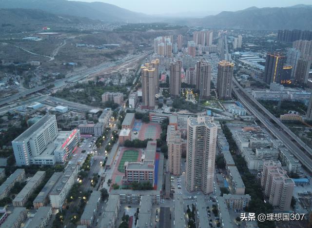 黃河之畔的工業脊梁 從三線建設到未來，蘭州承載的西北工業精華與數據時代新使命